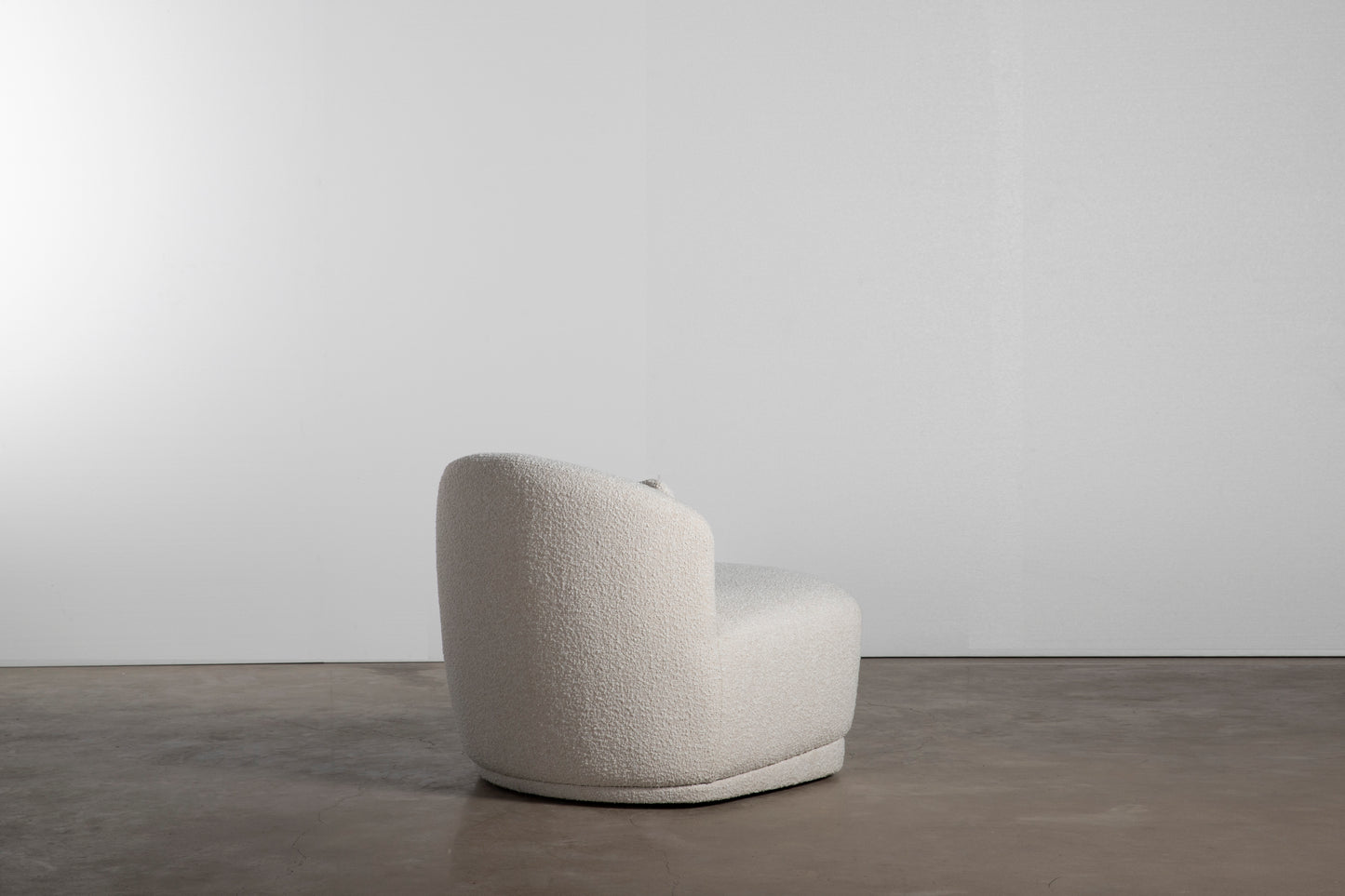 JONAS Lounge Chair